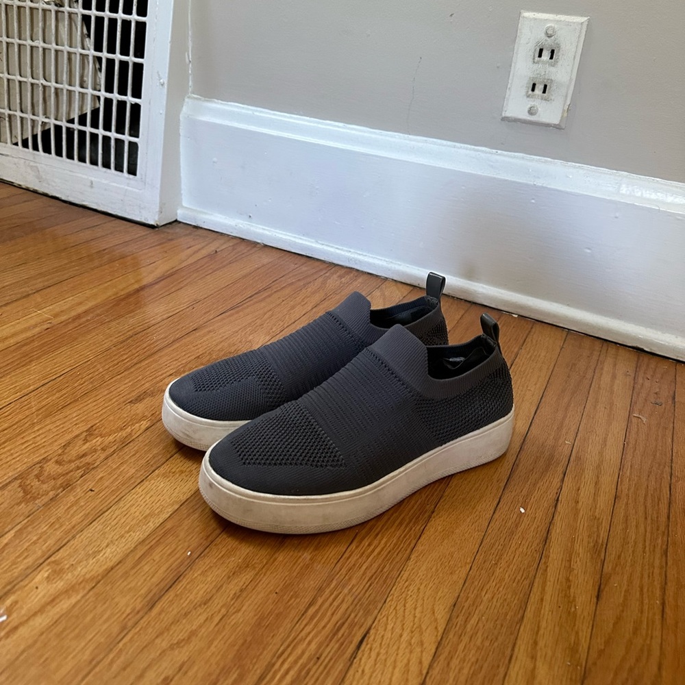 Woman’s Gray Steve Madden Beale Sneaker